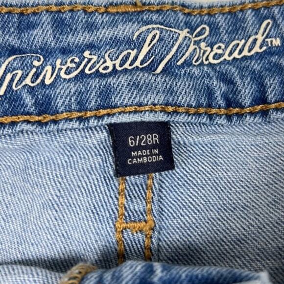 Universal Thread Floral Embroidered Denim Shorts - Picture 5 of 7